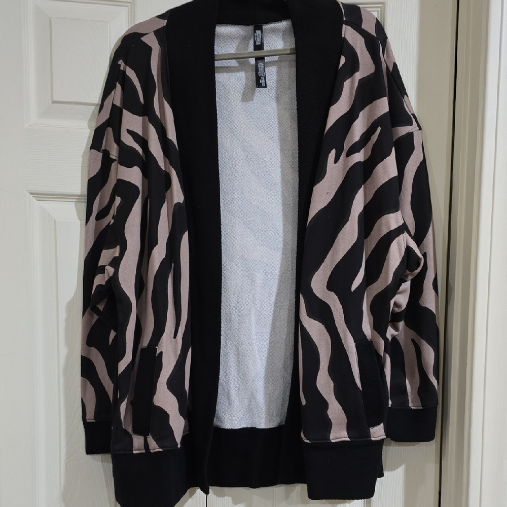 NWOT-Victoria's Secret Sport Zebra Print Open Cardigan